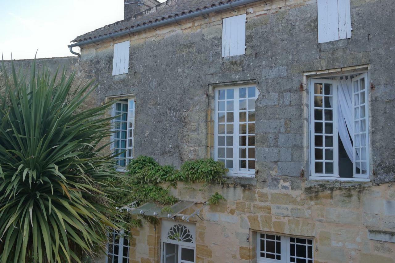 Maison De Maitre Elegia Castillon-la-Bataille Exterior photo